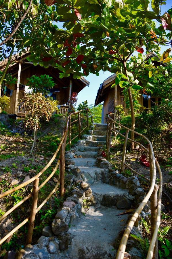 Pristine Paradise Dive Resort - Togean Islands, Una Una Pulau Unauna Exteriör bild