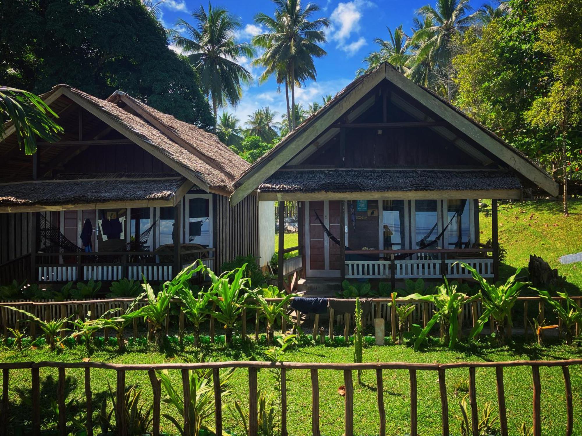 Pristine Paradise Dive Resort - Togean Islands, Una Una Pulau Unauna Exteriör bild