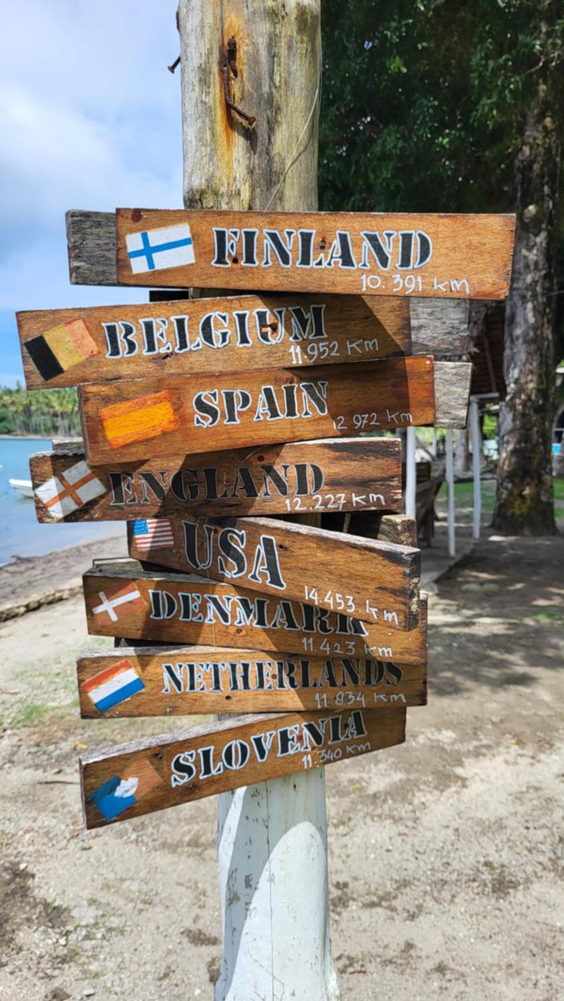 Pristine Paradise Dive Resort - Togean Islands, Una Una Pulau Unauna Exteriör bild
